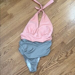 Cupshe Pink and Gray Color-Blocked One Piece Swimsuit